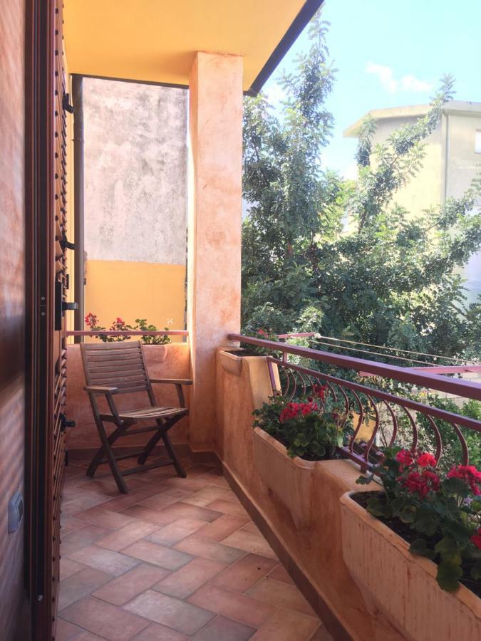 Casa Elena Appartement Dorgali Buitenkant foto